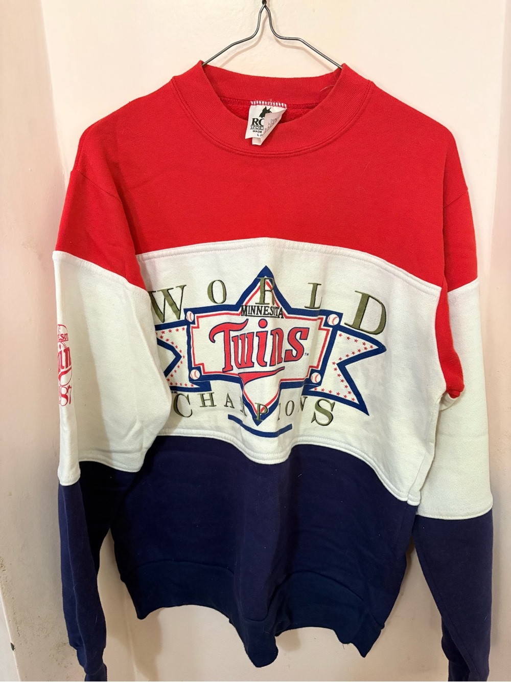 Minnesota Twins 1987 Championship Red White Blue Colorblock Sweatshirt